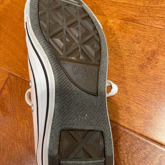 Converse - Picture 3 of 4